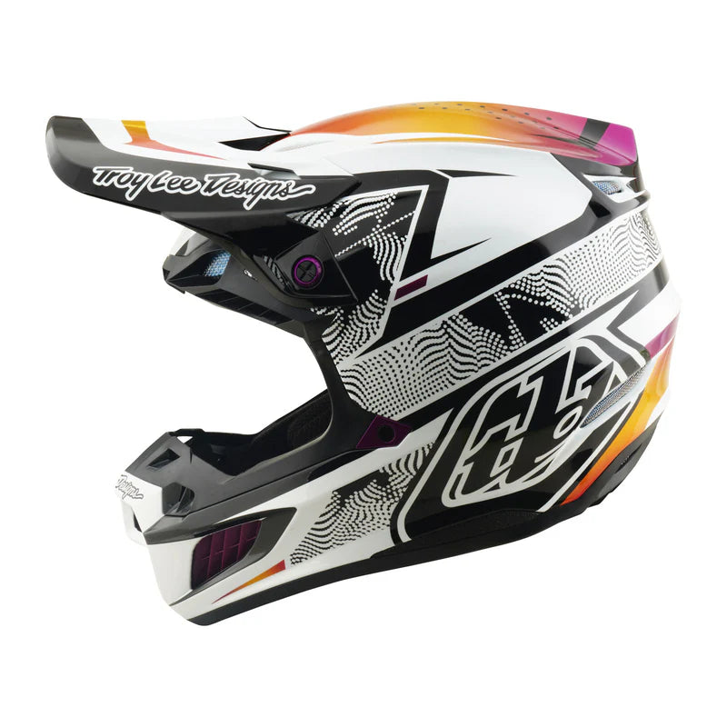 Troy Lee Designs SE5 Composite Helmet Lined up Black