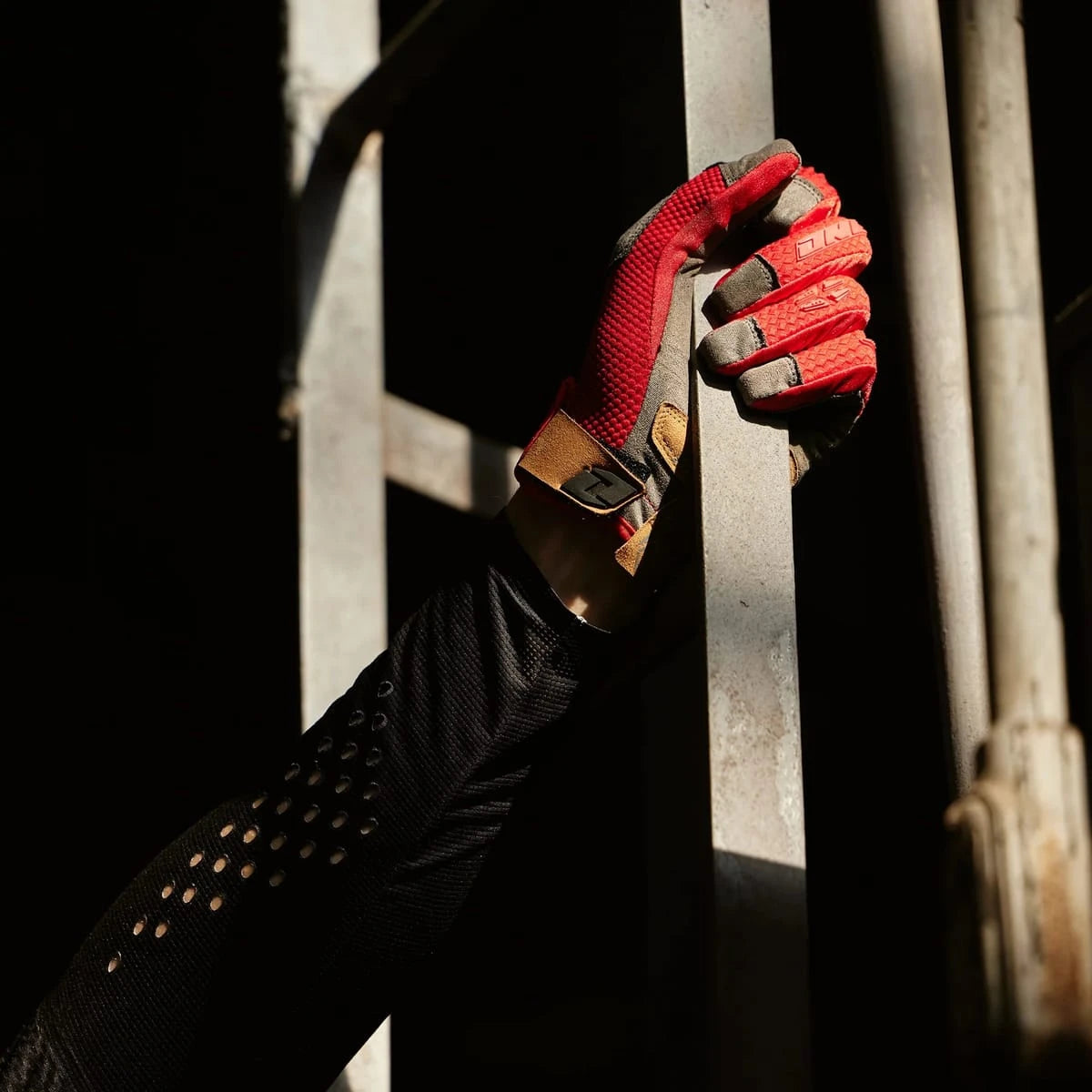 ONE Industries X197 Halt Gloves - MOTODLVRD